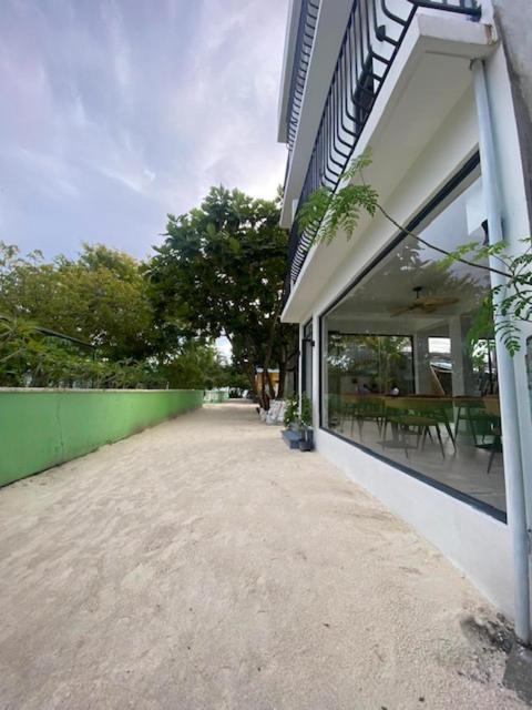 Kunaa Beach Inn Fulidhoo Bagian luar foto